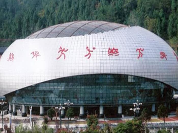 建阳体育中心球形网架加工安装